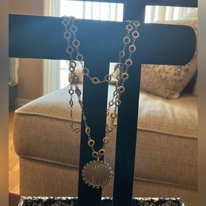 Amore necklace, gold tone